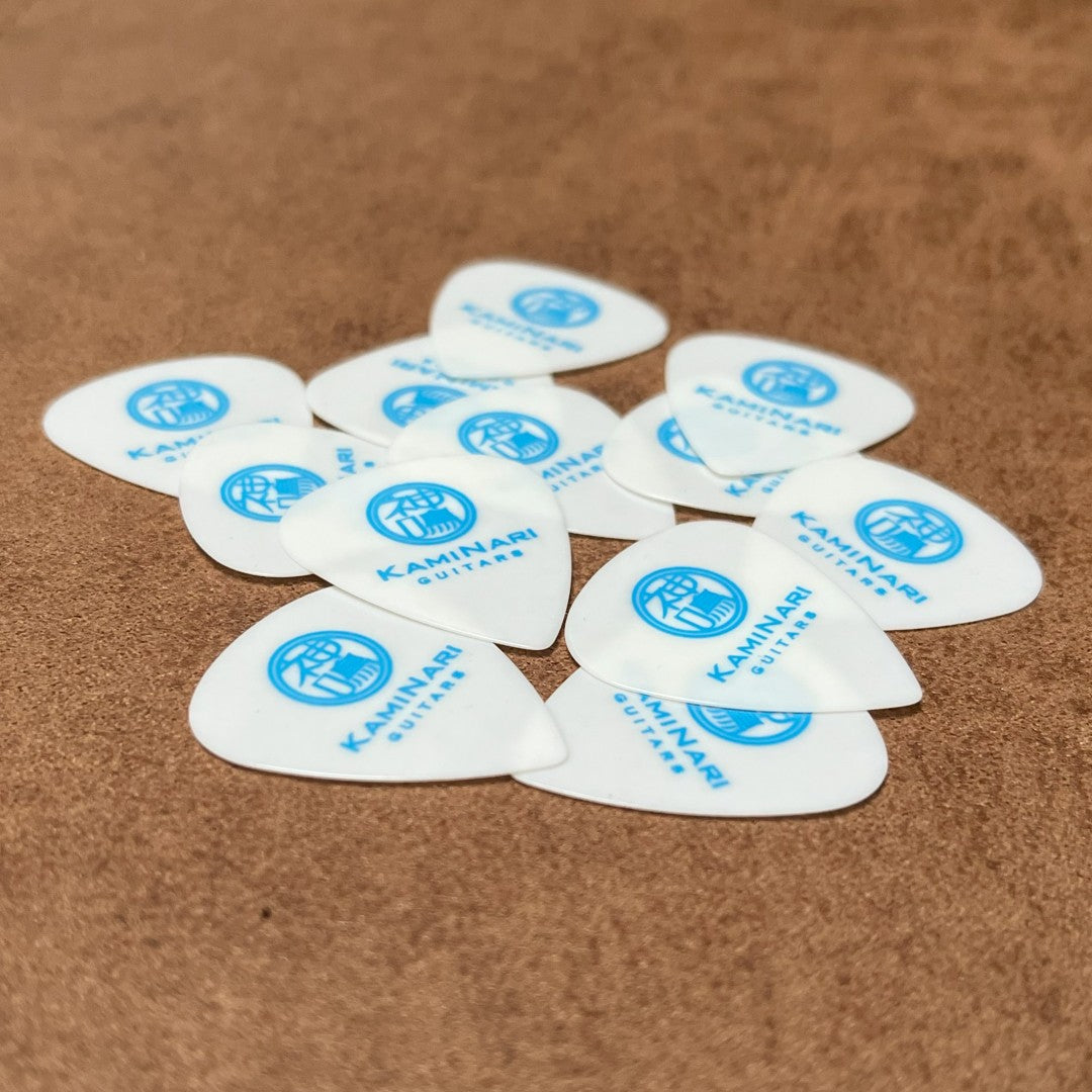 KAMINARI Picks Teardrop White