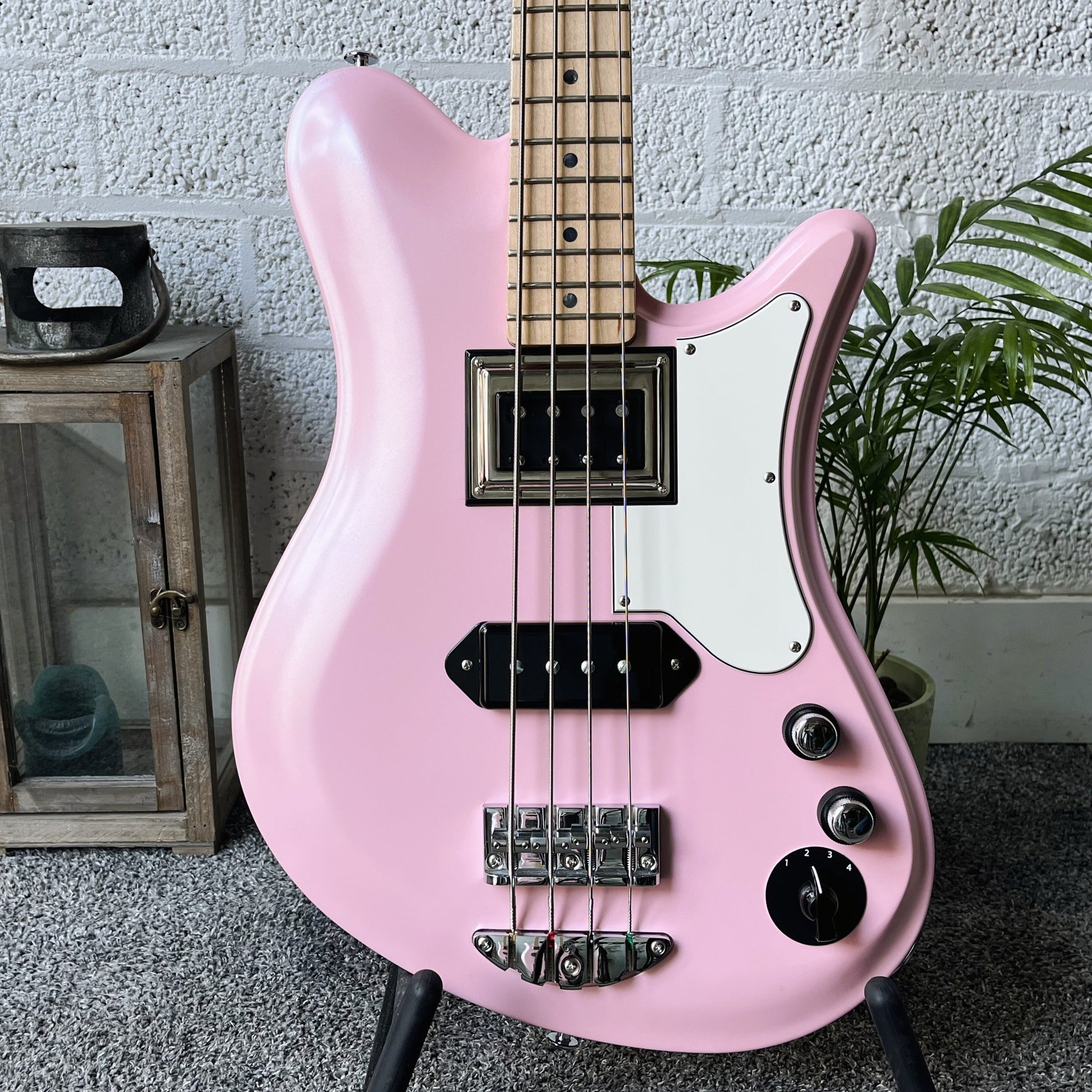 OOPEGG Strombreaker Pearl Pink Closeup