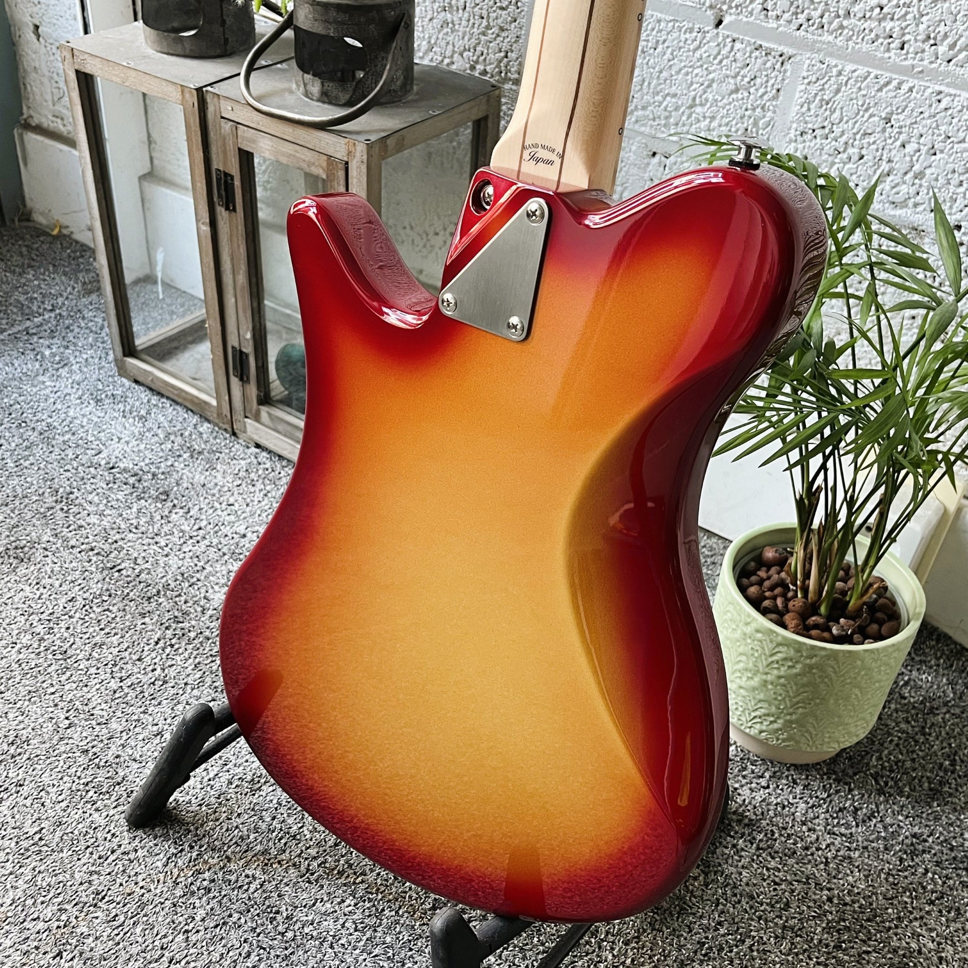 OOPEGG Trailbreaker MK1 Fireburst Side Back