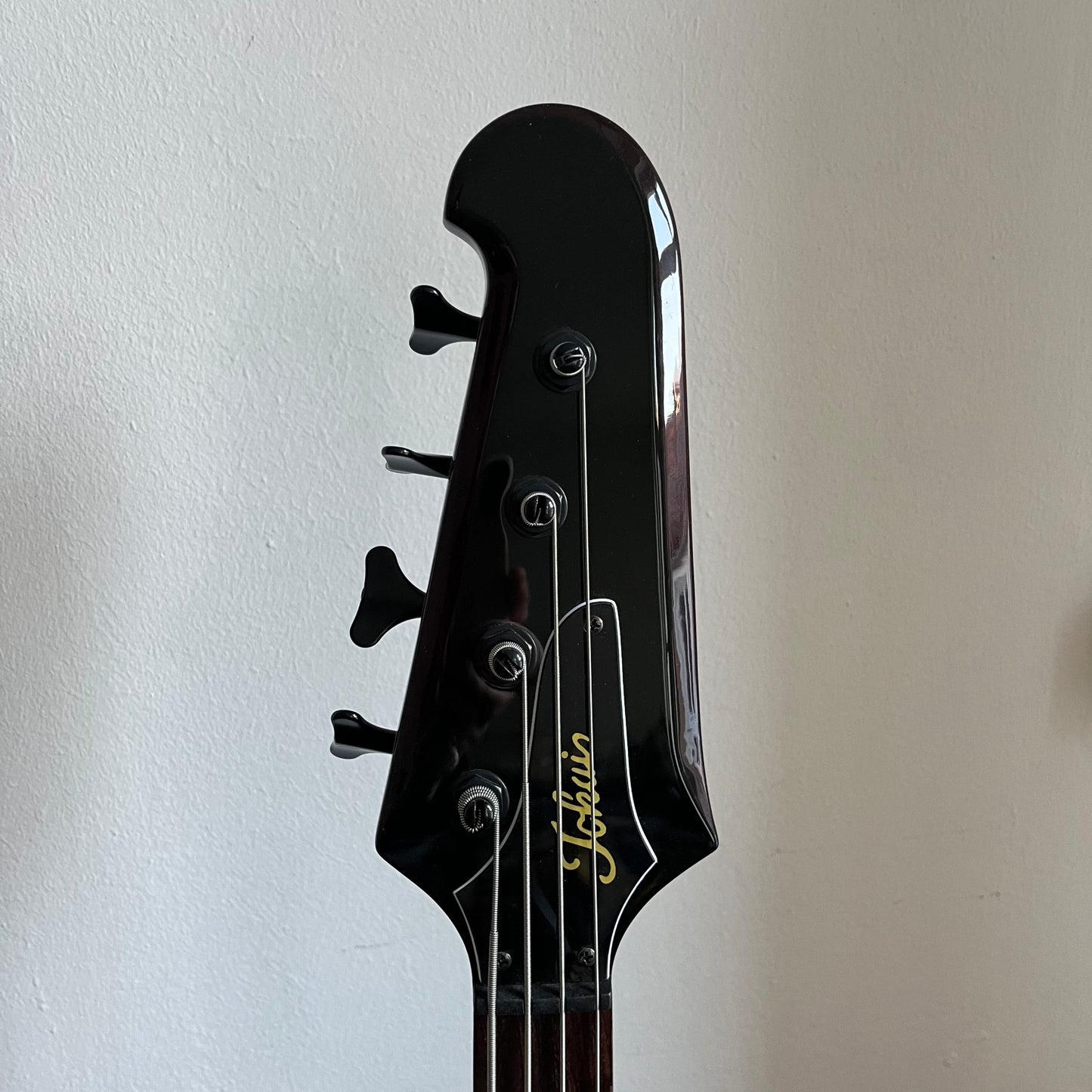 Tokai TB48 T-Bird Bass head front