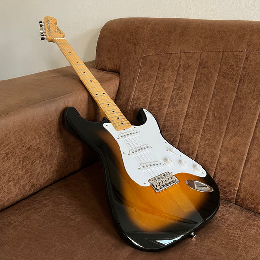 Tokai TST95 Golden Sunburst leaning