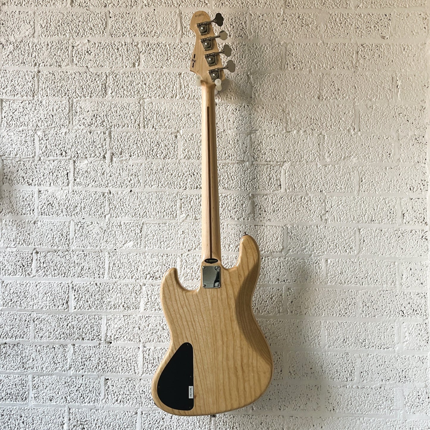 atelier z m245 natural hand-built japanese 4-string active bass back view
