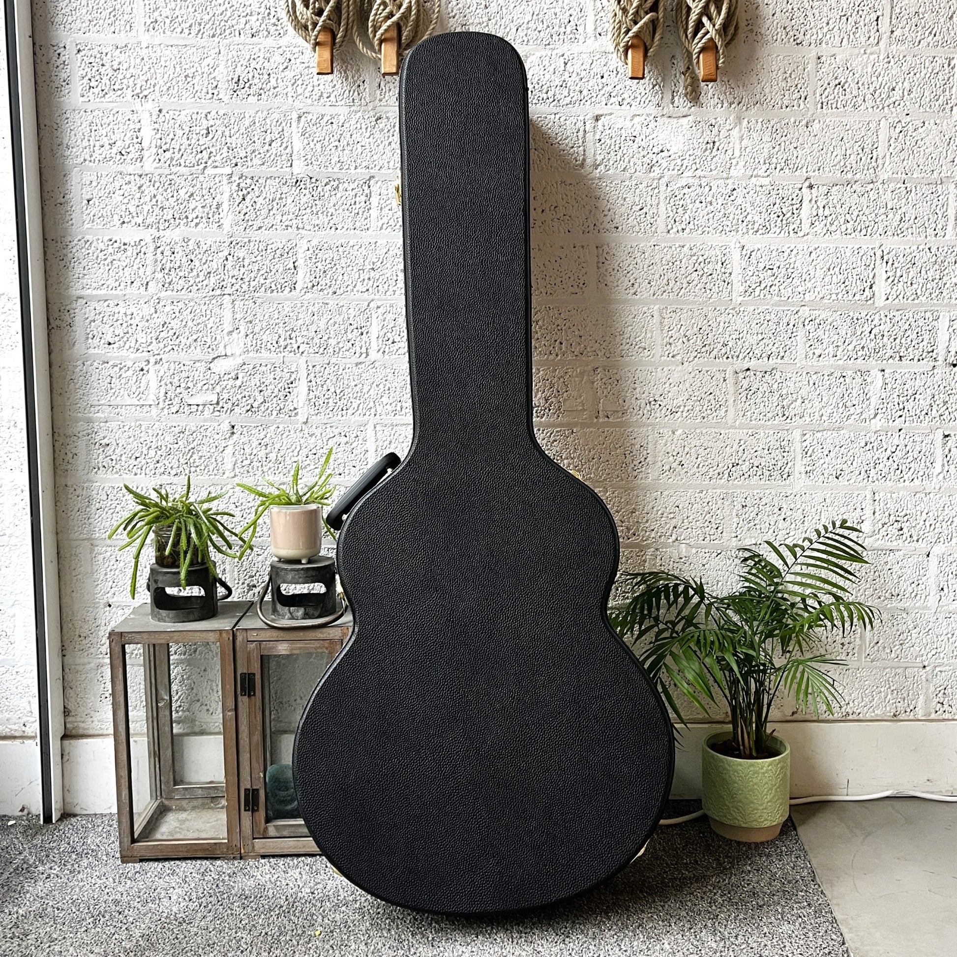 Boston CJZ-100-16 archtop guitar case 16 inch