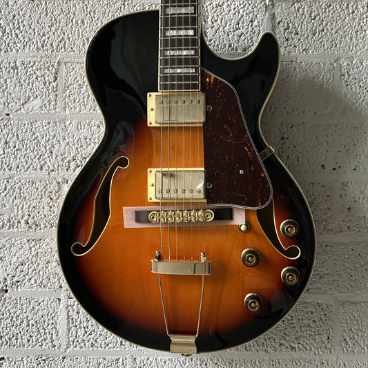 ibanez ag75g brown sunburst hollow body electric guitar body closeup