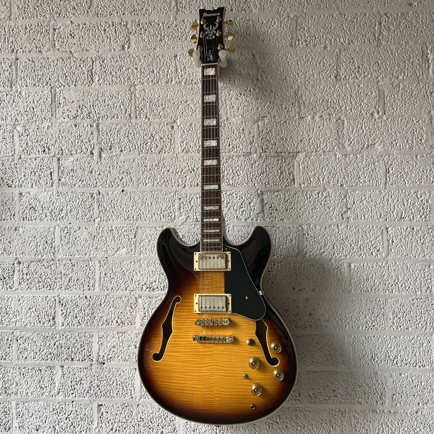 ibanez jsm10em john scofield two tone burst semi-hollow electric guitar