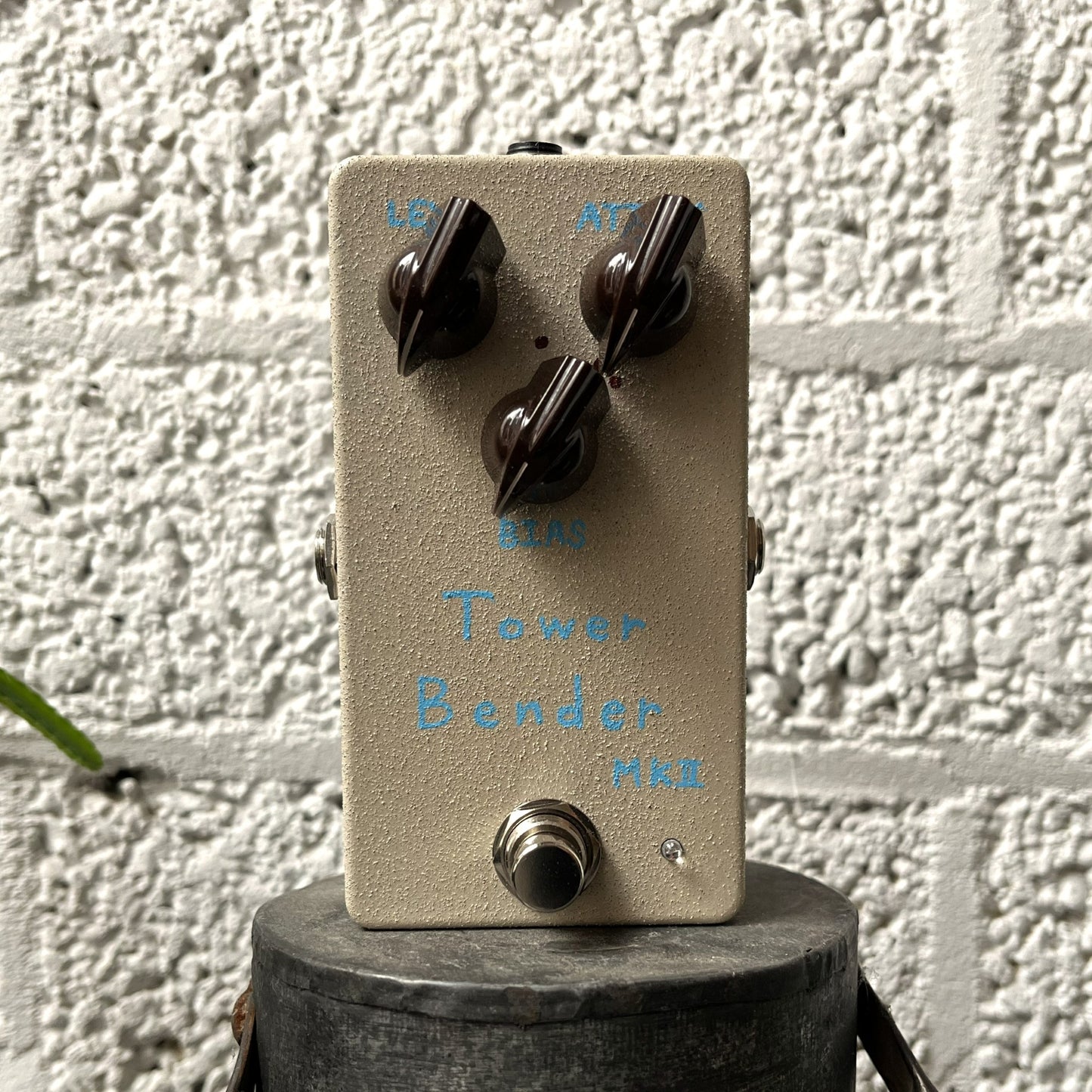 kaminari tower bender mkii pedal – vintage-style mkii fuzz handmade in japan