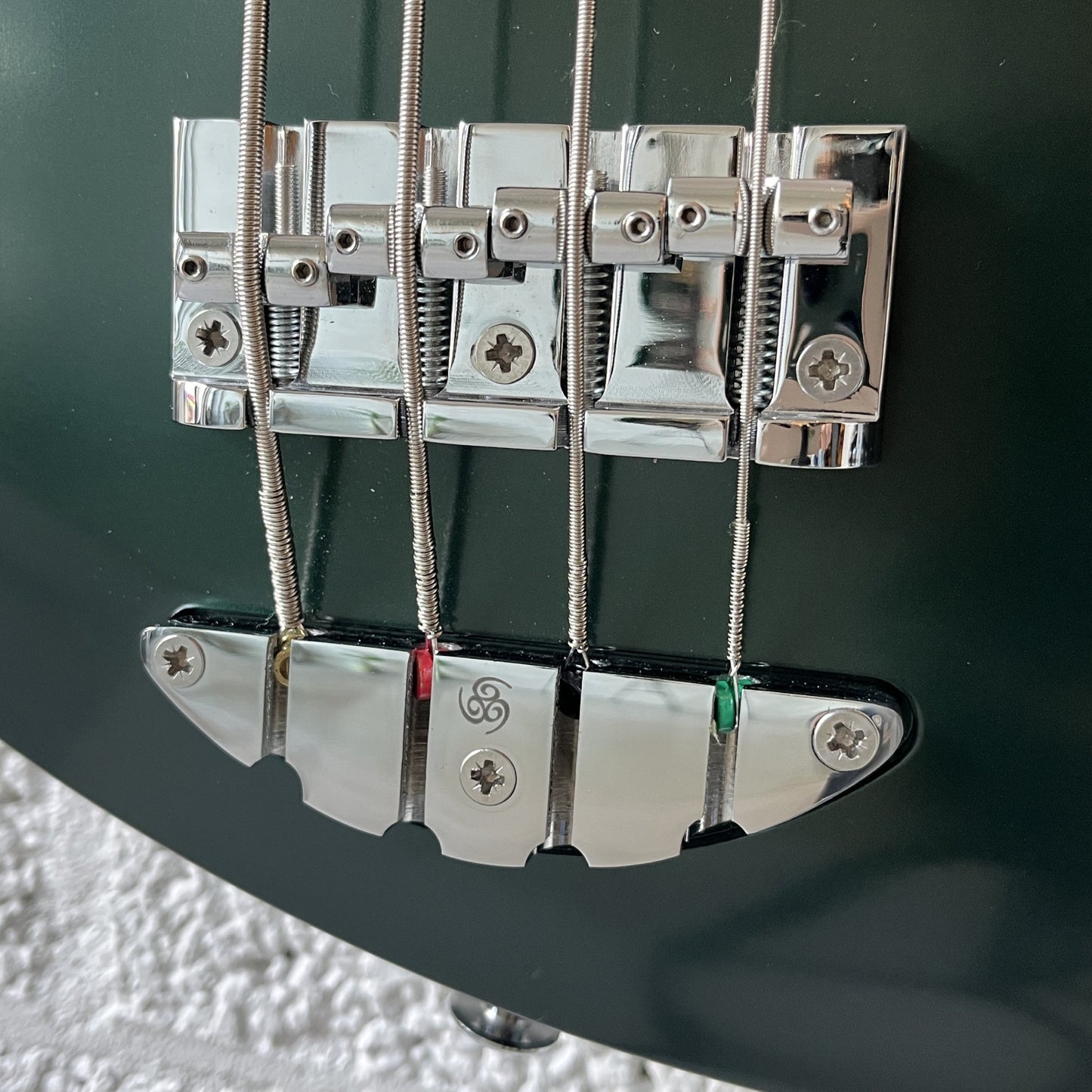 oopegg stormbreaker bass dark green bridge