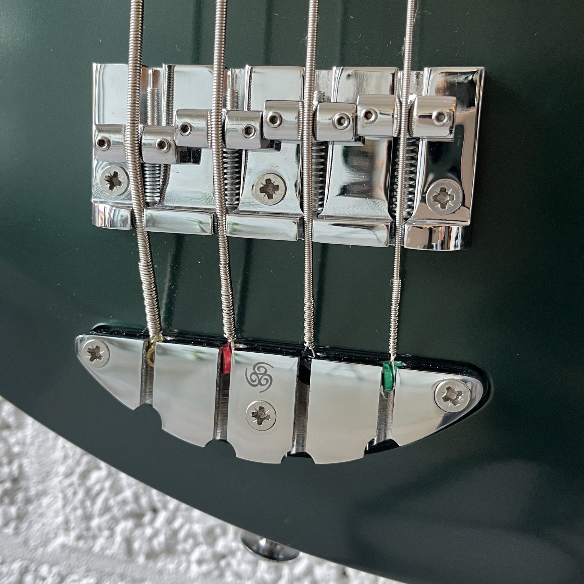 oopegg stormbreaker bass dark green bridge