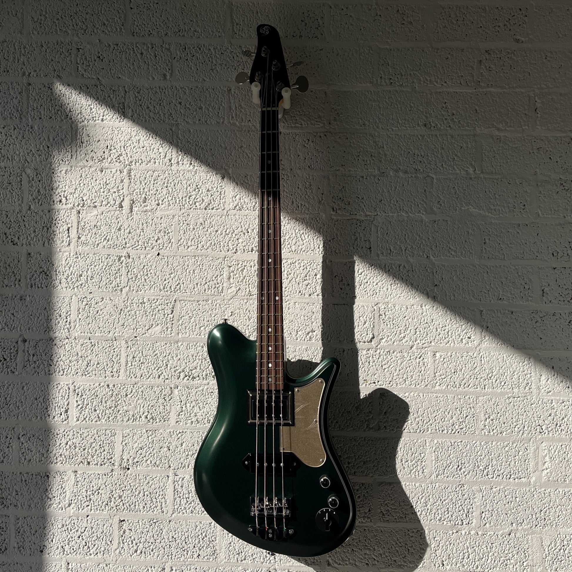 oopegg stormbreaker bass dark green