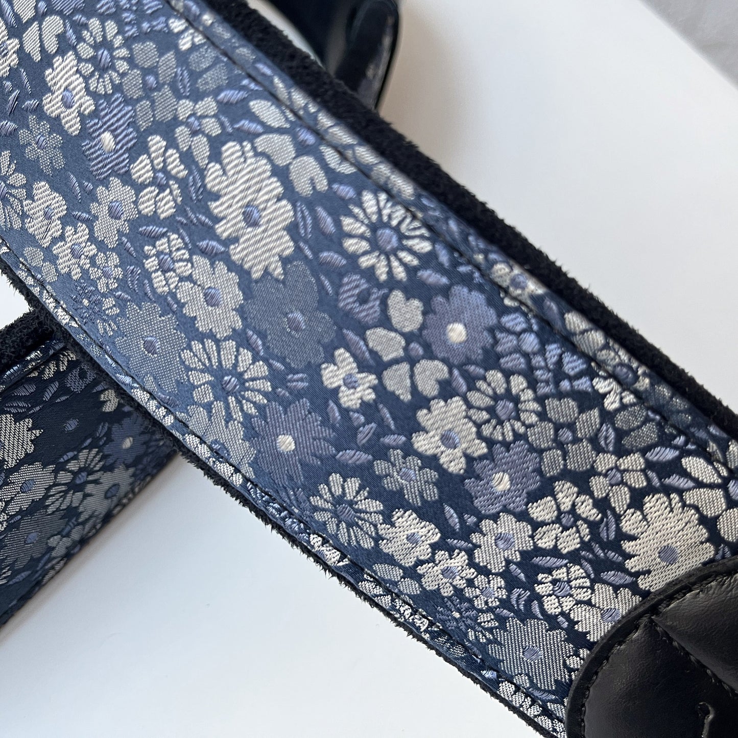 righton daisy strap blue fabric detail